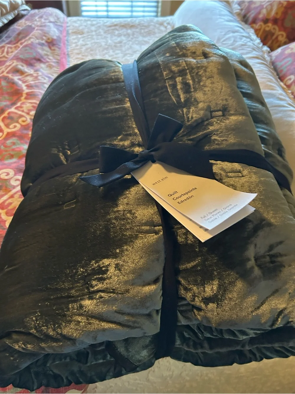 West Elm velvet/ velour quilt New with tags! Gorgeous deep olive green.